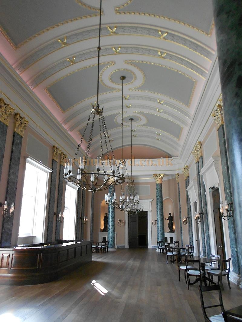 The Theatre Royal, Drury Lane in May 2013 - Photo M.L.