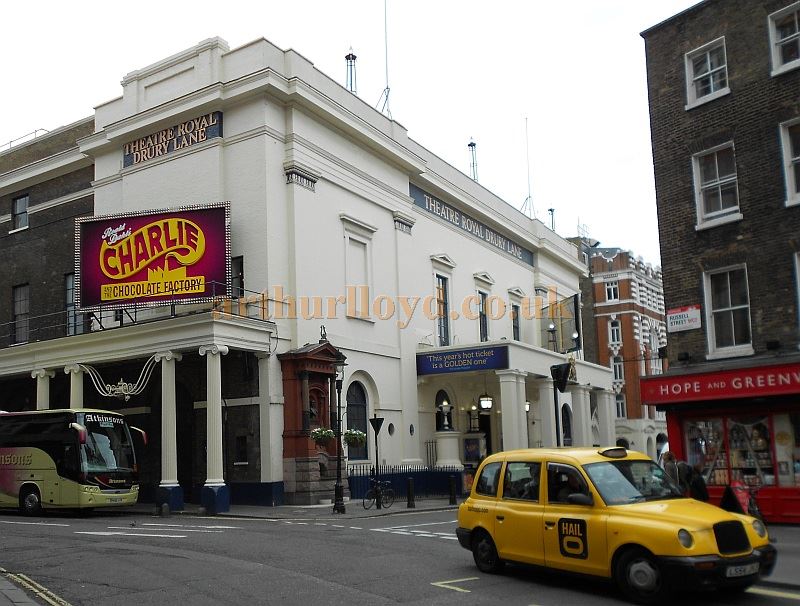 The Theatre Royal, Drury Lane and the Augustus Harris Memorial Fountain during the run of 'Charlie and the Chocolate Factory' in May 2013 - Photo M.L.