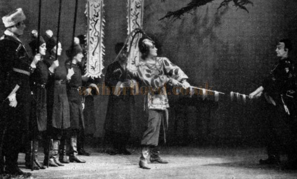 Fabia Drake and Roger Livesey are seen, right, in "Lady Precious Stream", the charming play by S. I. Hsiung, which had its first performance on 27th November, 1934, at the Little Theatre.